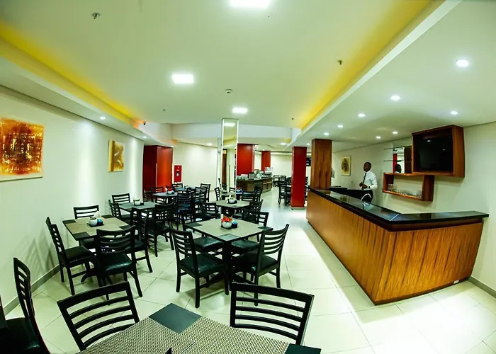 Nacional - Proximo Ao Complexo Hospitalar Santa Casa E Ufrgs Hotel