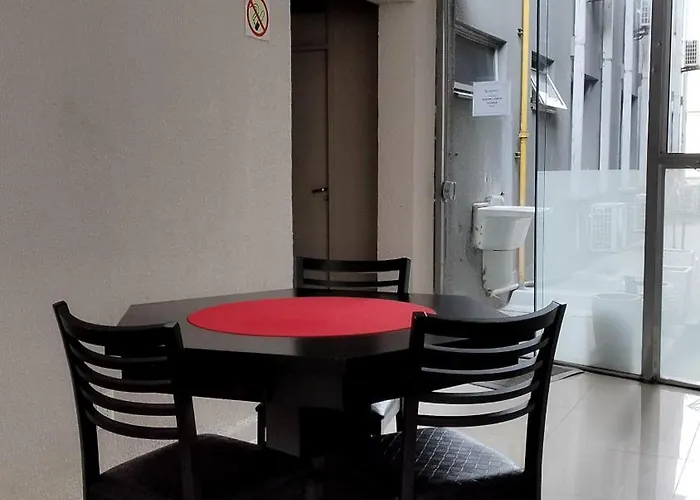 Nacional - Proximo Ao Complexo Hospitalar Santa Casa E Ufrgs 3* Porto Alegre
