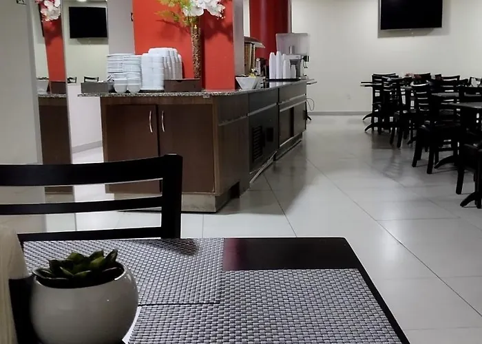 Nacional - Proximo Ao Complexo Hospitalar Santa Casa E Ufrgs