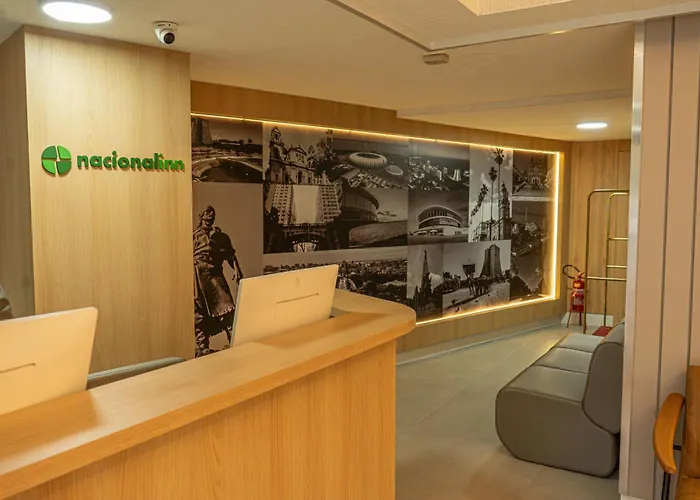 Nacional - Proximo Ao Complexo Hospitalar Santa Casa E Ufrgs Hotel 3*