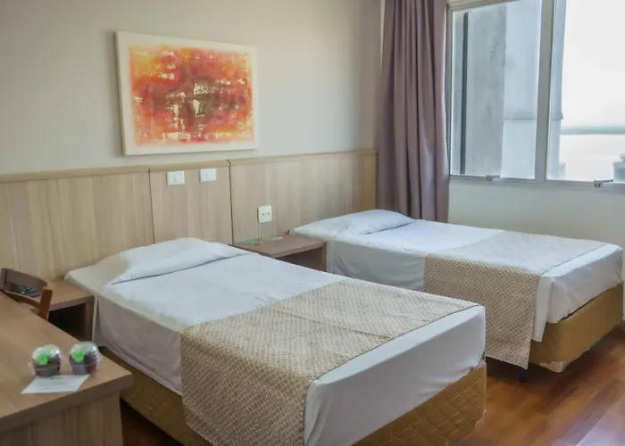 Nacional - Proximo Ao Complexo Hospitalar Santa Casa E Ufrgs Hotel