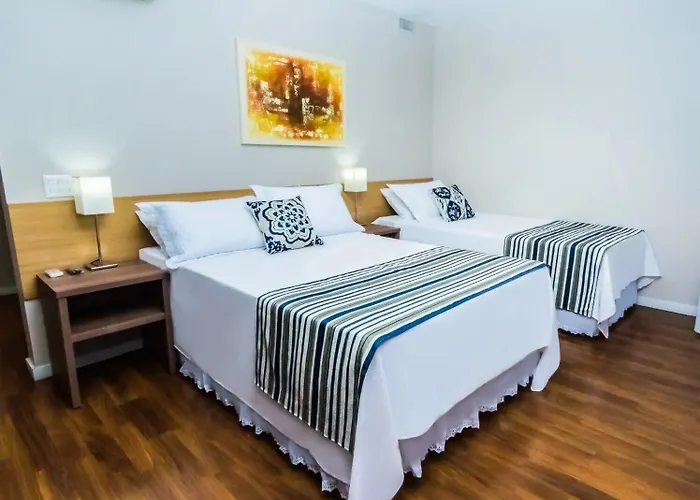 Hotel Nacional - Proximo Ao Complexo Hospitalar Santa Casa E Ufrgs 3*